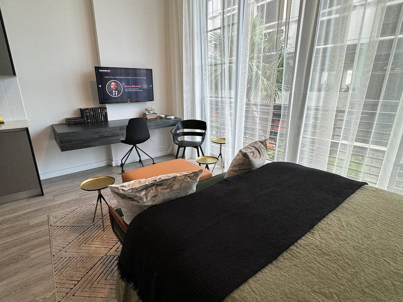 Studio, 487 sqft, $1,979 — Photo 3