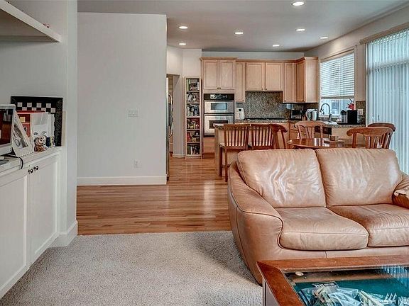 5th image of 16081 SE 66th St