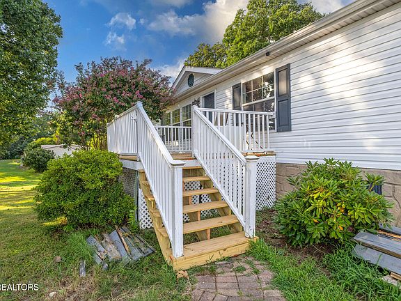 2nd image of 1138 Ridgeview Dr
