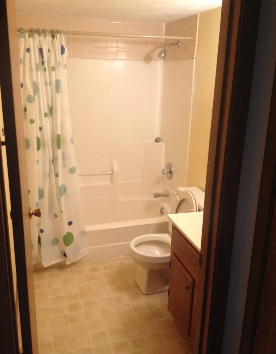 537 Vicksburg Drive — Photo 3