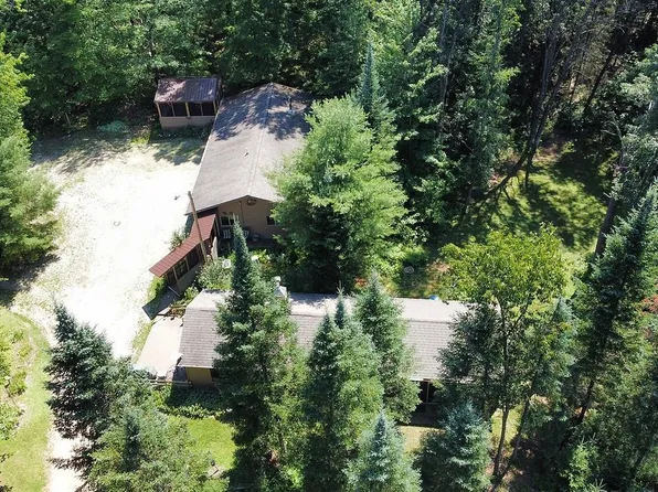 W5360 Glenwood Ct, Shawano, WI 54166