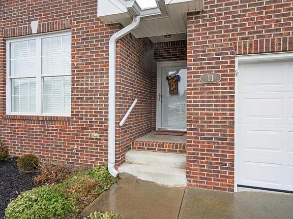2nd image of 11 Townsend Way