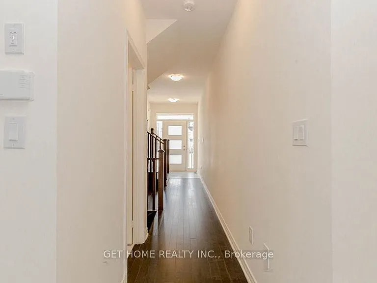 20 Silver Meadow Gdns — Photo 6
