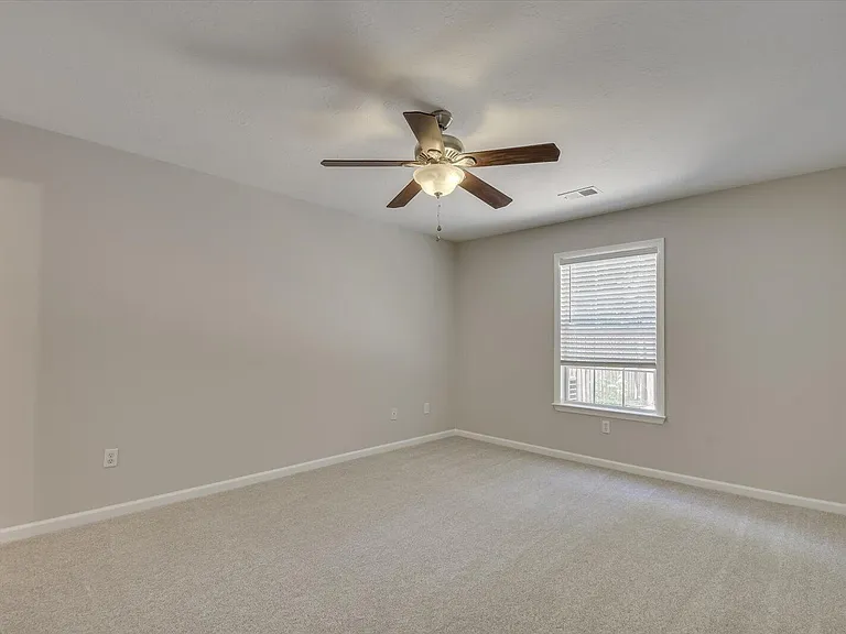 1239 Longpoint Dr — Photo 16
