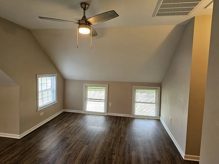 471 E Brandeis Ave #2 — Photo 8