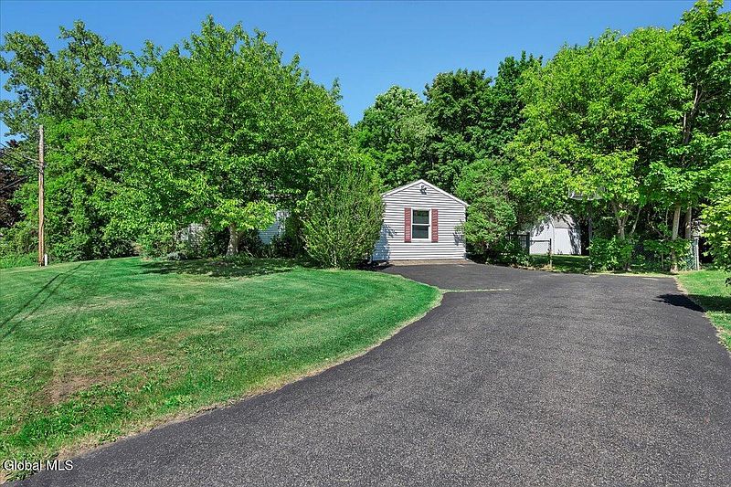 3rd image of 3 Jones Drive