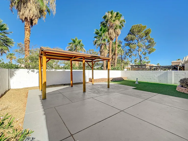 2616 Camphor Tree St — Photo 10