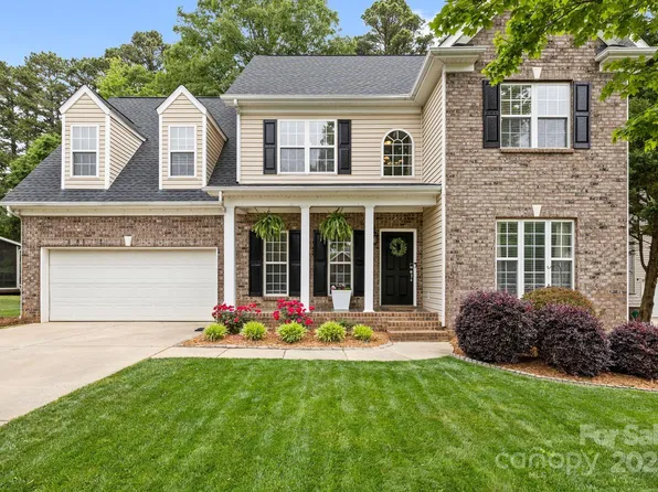 14849 Middlesborough Dr, Matthews, NC 28104