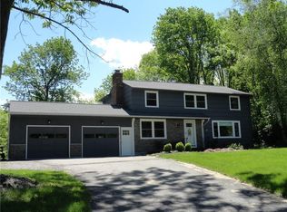 406 Bittersweet Ln, Webster, NY 14580