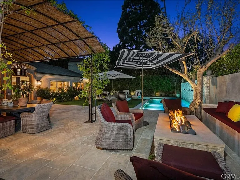 4 Winged Foot Ln — Photo 42