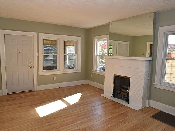 5th image of 2460 Whitelaw St