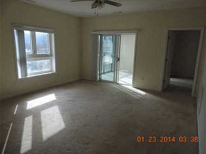 5th image of 121 River St Unit 3C