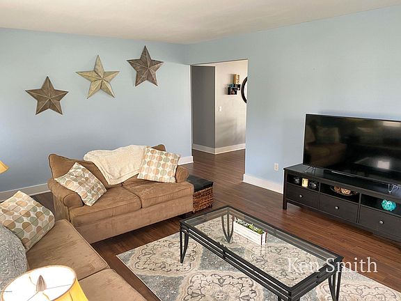 4th image of 1256 Brookridge Dr SE