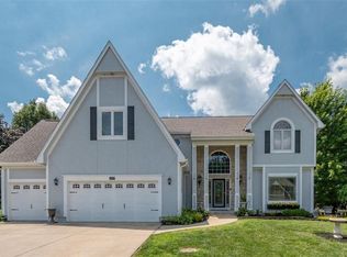 2525 SE Nottingham Dr, Lees Summit, MO 64063