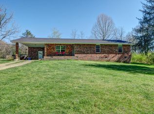 2220 Tomotla Rd, Marble, NC 28905