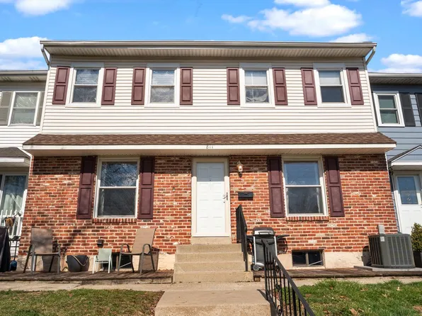 811 Whitpain Hls, Blue Bell, PA 19422