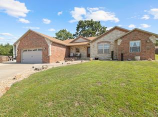 147 Comfrey Ct, Branson, MO 65616
