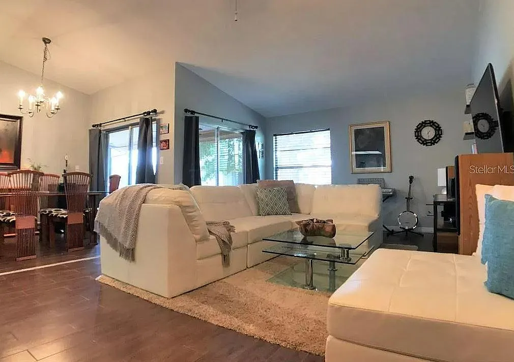 3 bed, 1414 sqft, $2,500 — Photo 4