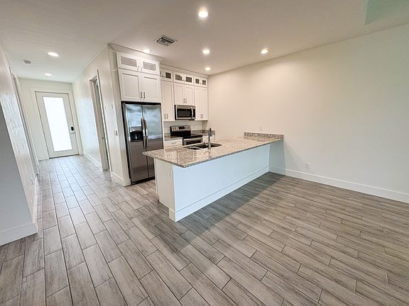 2nd image of 2301 Magdalina Dr Unit 112
