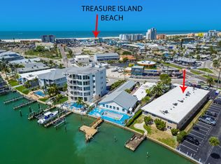 283 104th Ave APT 102, Treasure Island, FL 33706