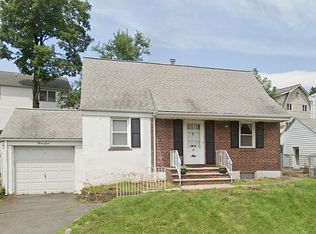 39 Cayuga Rd, Cranford, NJ 07016