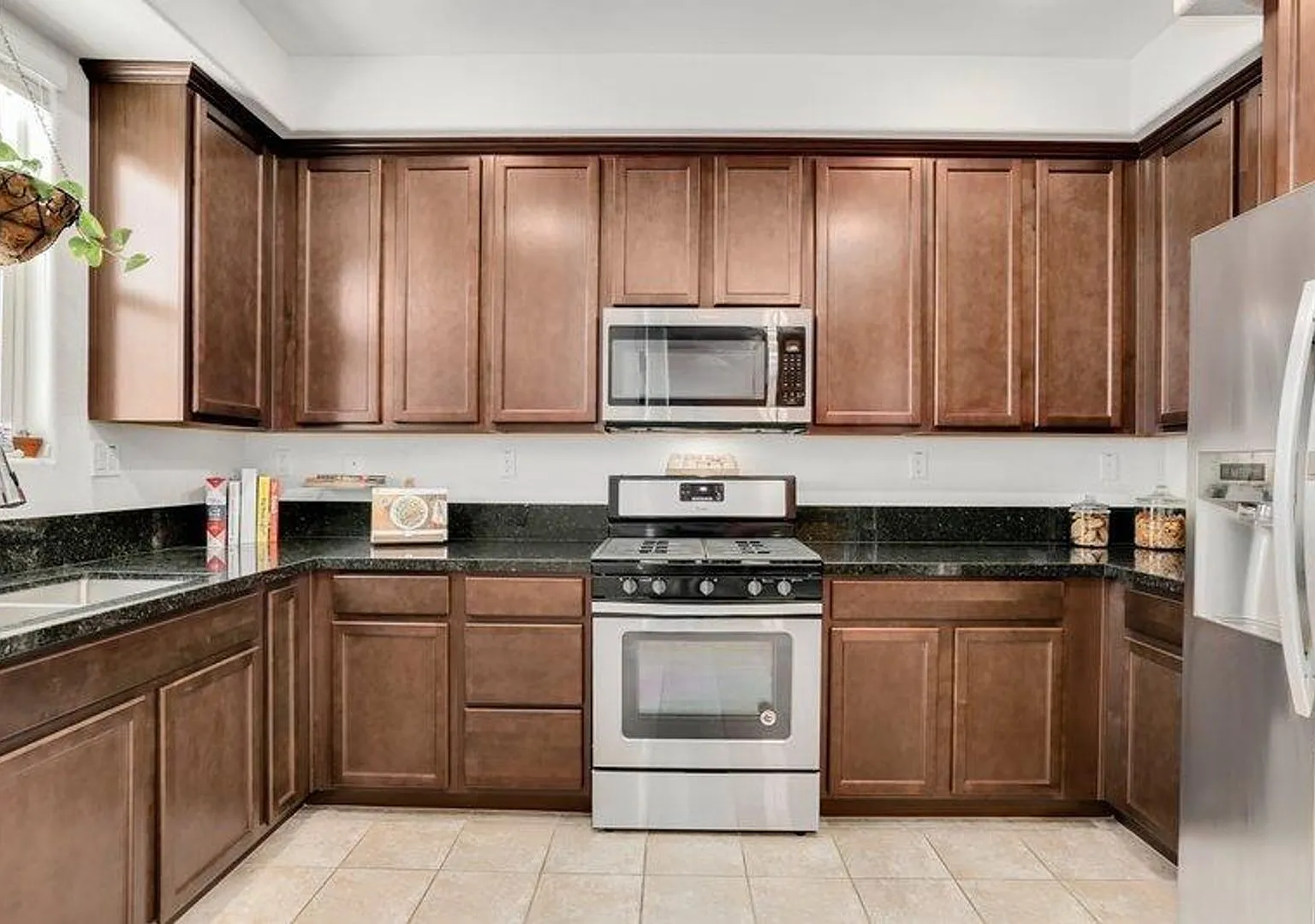 Clean 3 Bedroom 3 Bathroom Sacramento Townhome for Lease. — Photo 4