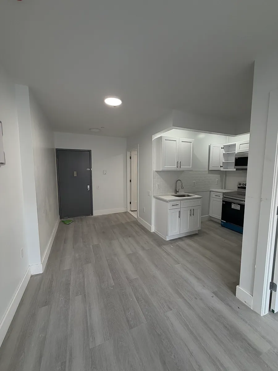 Building Photo - 1641 Undercliff Ave #5D