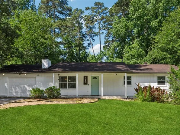 3123 Deshong Dr, Stone Mountain, GA 30087
