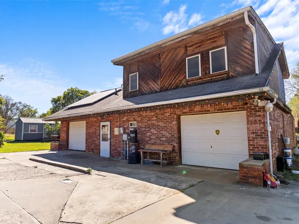 524 S Preston St, Wolfe City, TX 75496