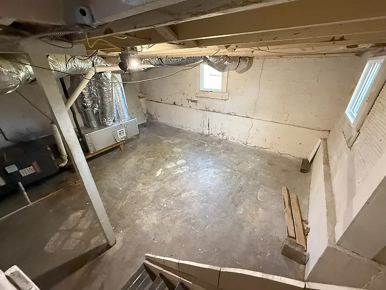 1611 S Lewis Ave — Photo 12
