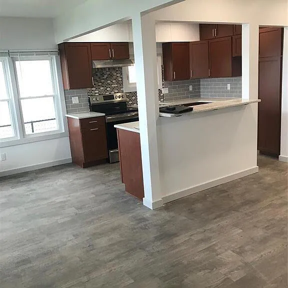 381 E Shore Dr — Photo 10