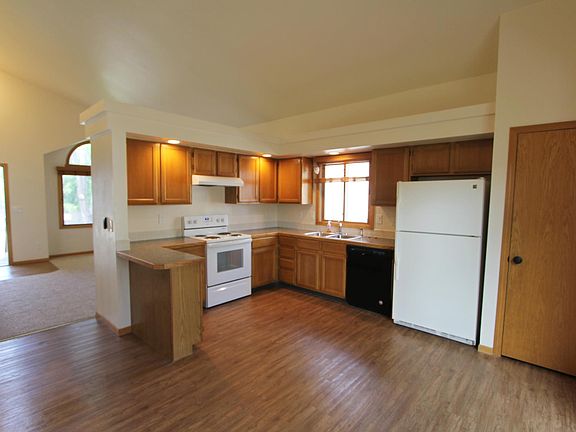 Eat in kitchen