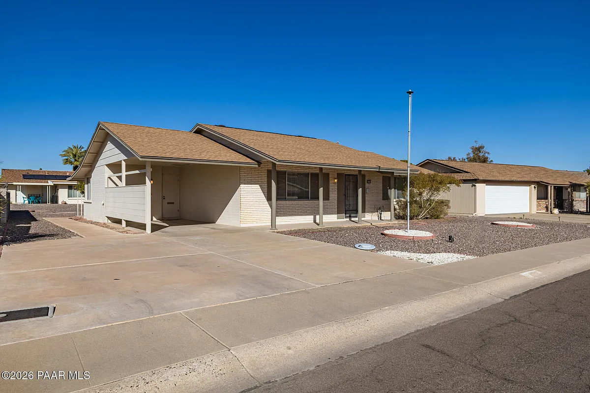 Building Photo - 11014 W Cheryl Dr