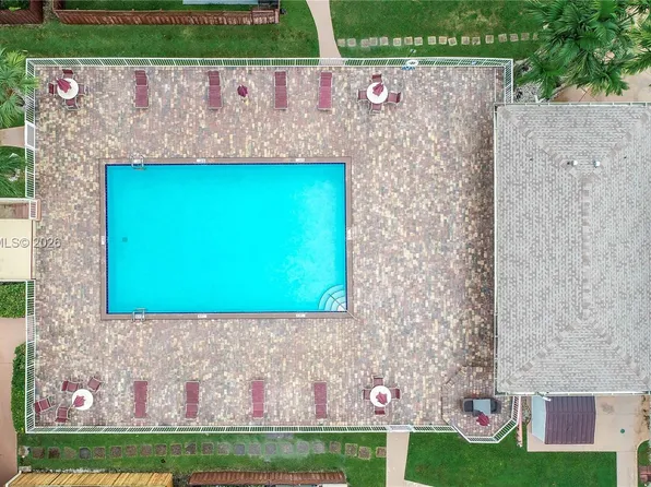 13785 SW 66th St APT 239-C, Miami, FL 33183