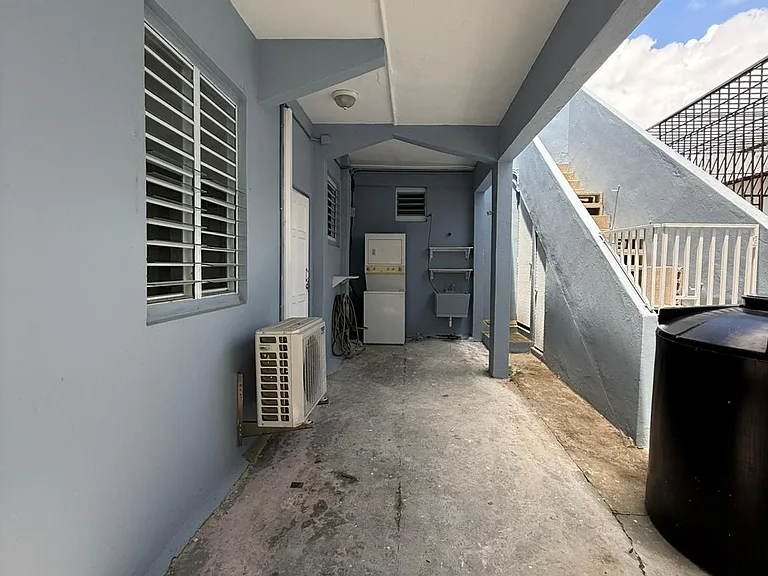 513 Calle Barbe #1 — Photo 12