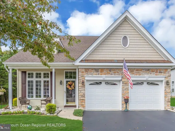 29 Quincy Ter, Barnegat, NJ 08005