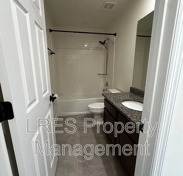 9220 Sea Pine Ave — Photo 30