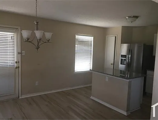 1669 Crown Point Dr — Photo 8
