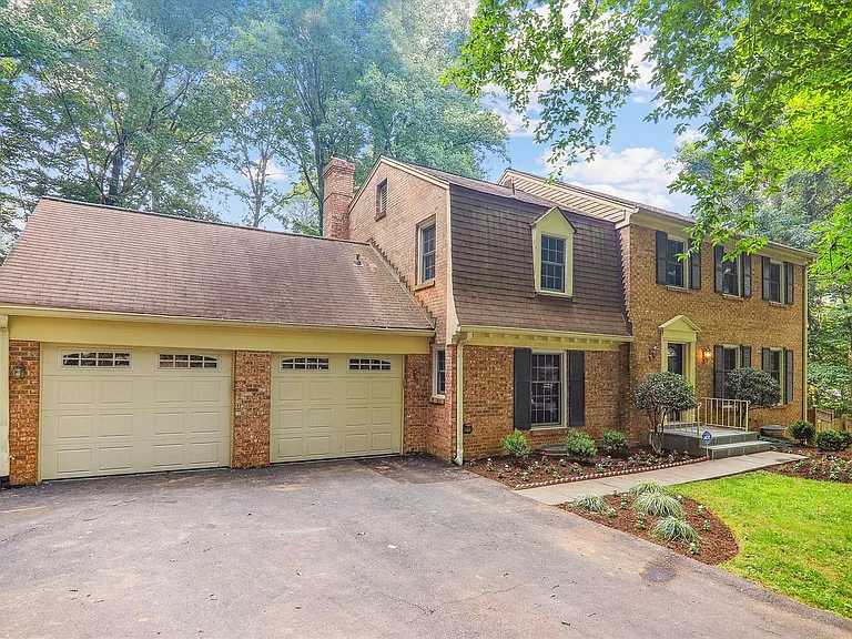 9309 Langford Ct — Photo 52