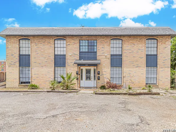221 E Craig Pl, San Antonio, TX