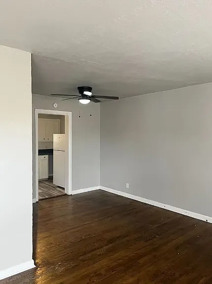 2036 Palo Alto St — Photo 2