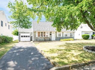24 W Francis St, Iselin, NJ