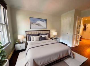 208 E 34th St #3C, New York, NY 10016