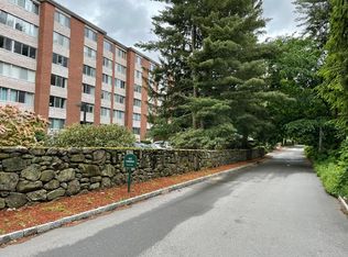 22 Chestnut Pl APT 316, Brookline, MA 02445