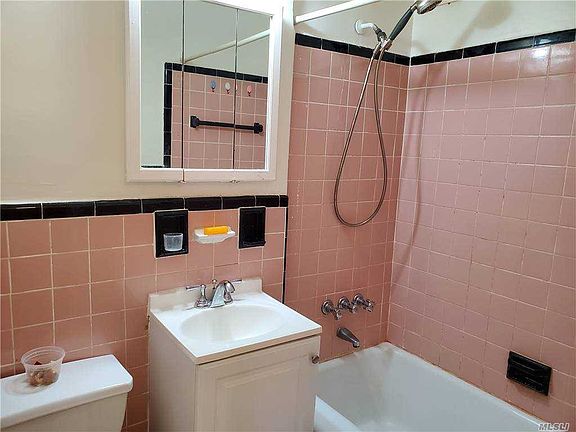 4th image of 13705 Franklin Ave APT 4J