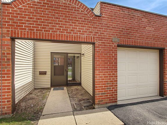 2nd image of 626 Naples Ct #626