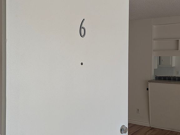 3rd image of 934 Broad Ave #6