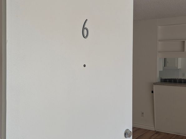 934 Broad Ave #6