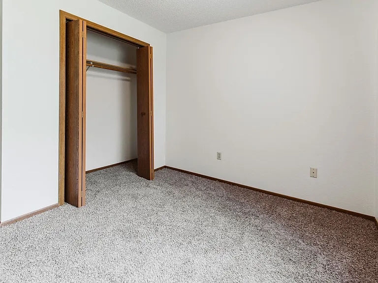 Chandler 1802 — Photo 9