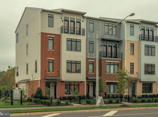 1004 Ribbon Limestone Ter SE, Leesburg, VA 20175